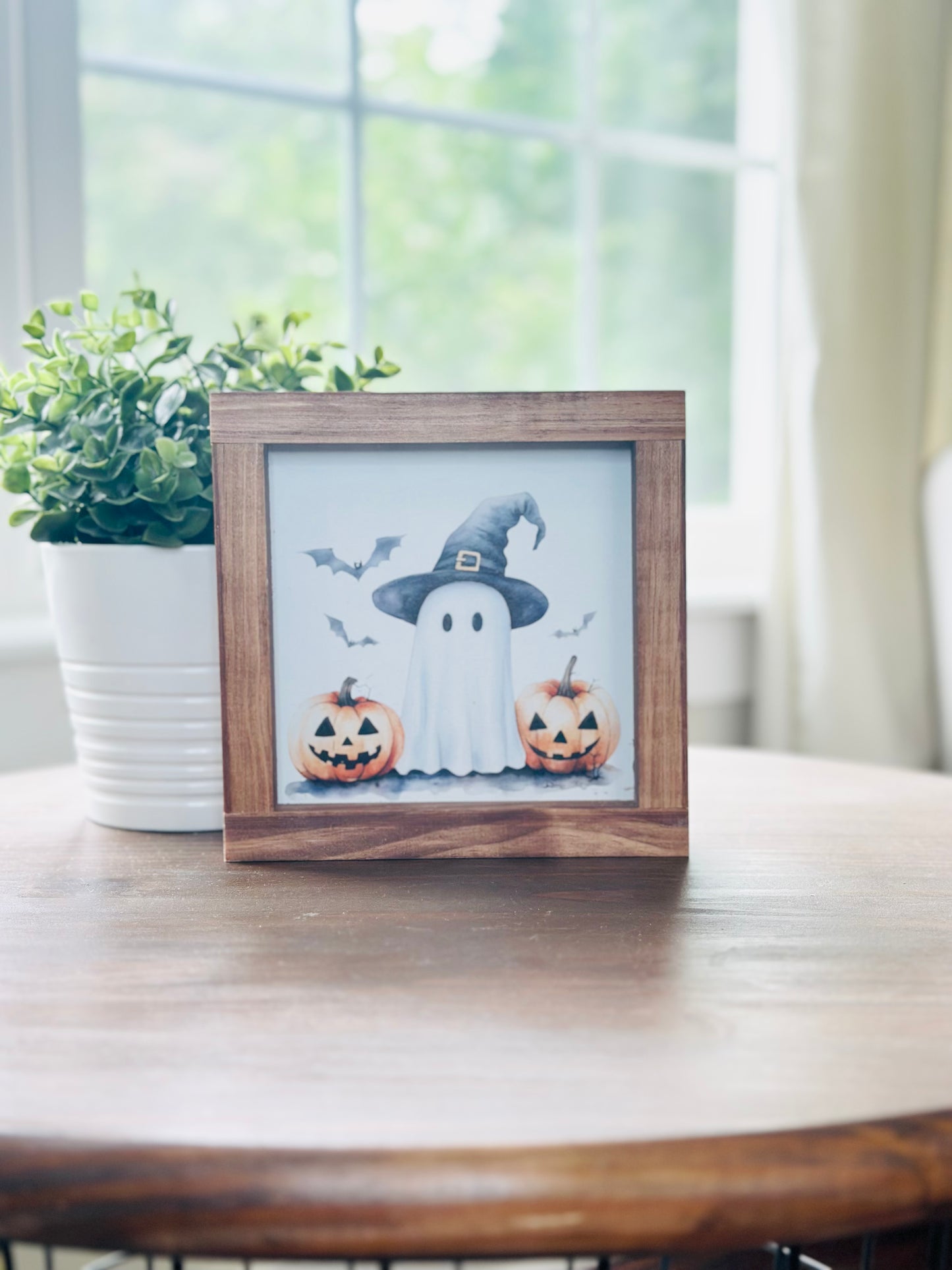 Cute Ghost with Jack O’ Lanterns Sign