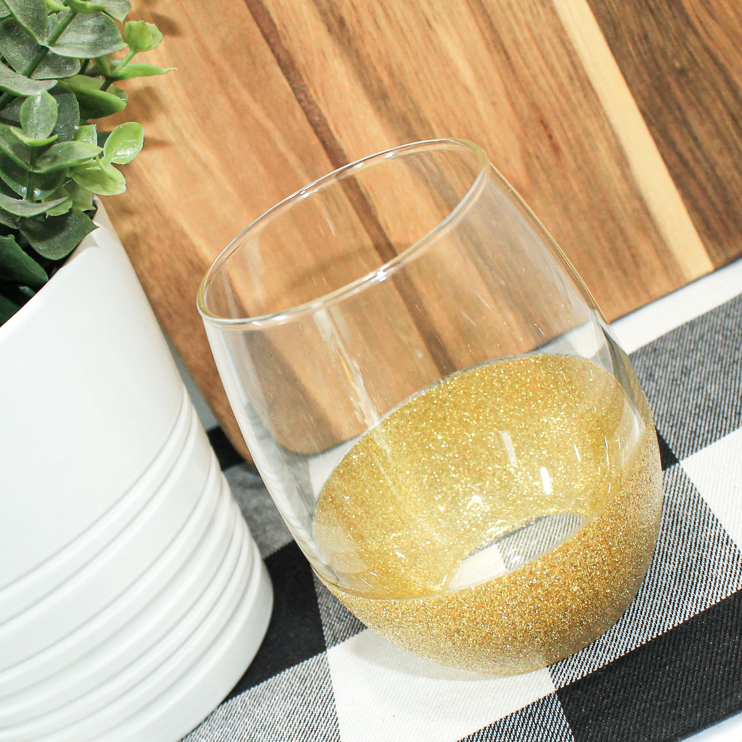 Every Great Mom Drops The F-Bomb Glitter Wine Glass