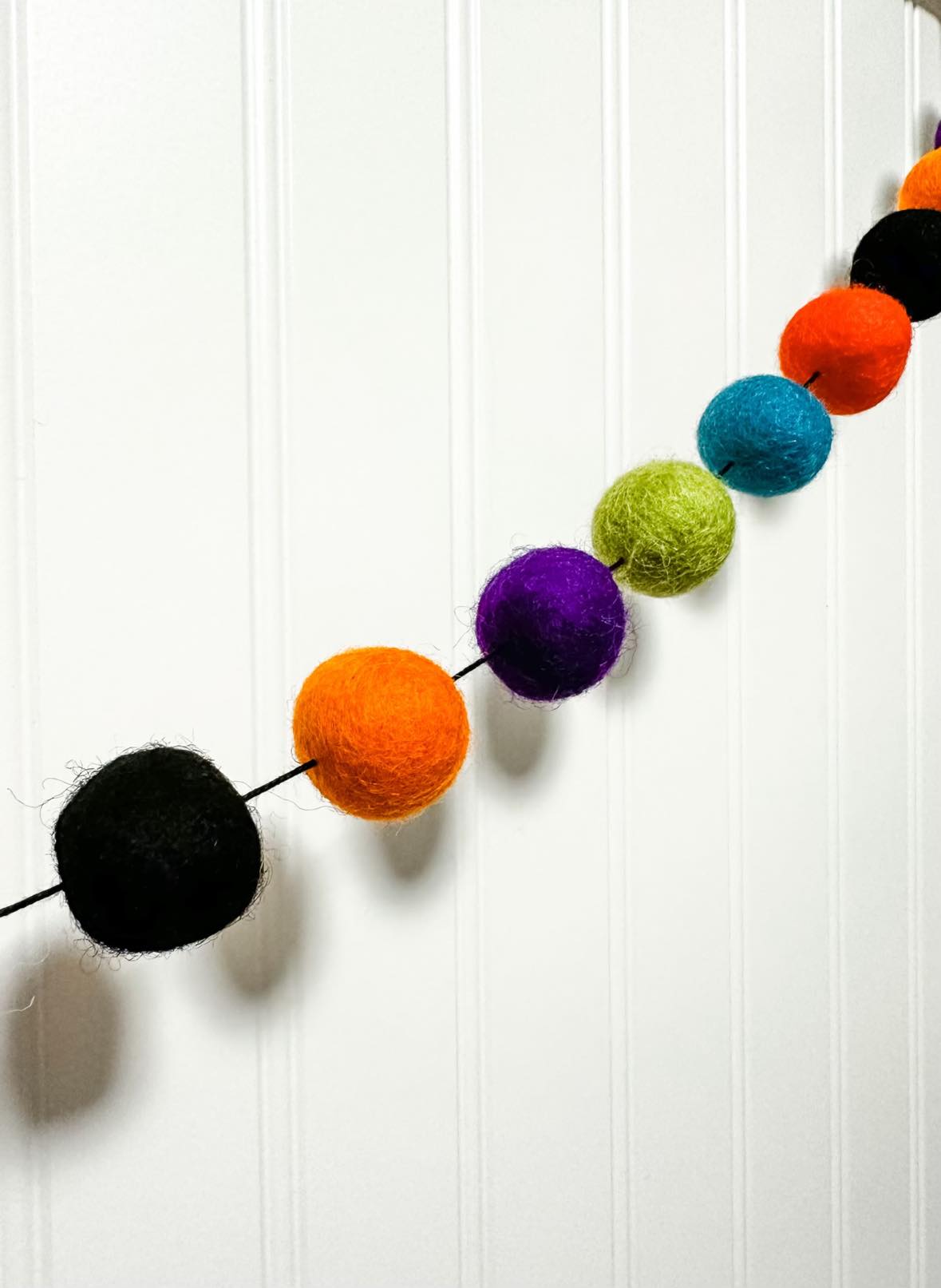 Haunted House Felt Ball Garland